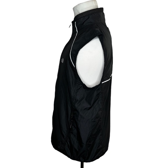 The North Face Men’s Black Full Zip Mesh Back Lightweight Vest - Picture 5 of 16